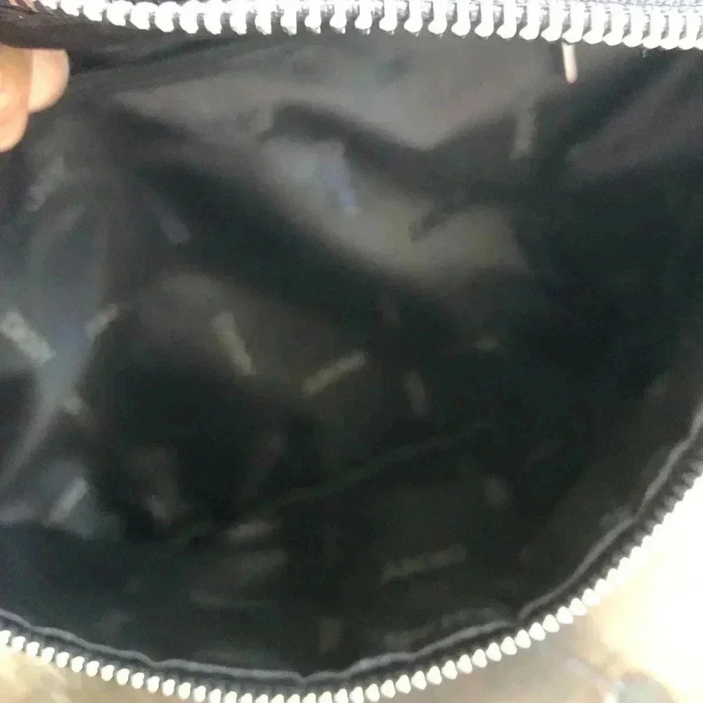 DKNY Belt/Waist Nylon Bag,silver chain & zipper,adjustable,zip interior pocket - Picture 7 of 10